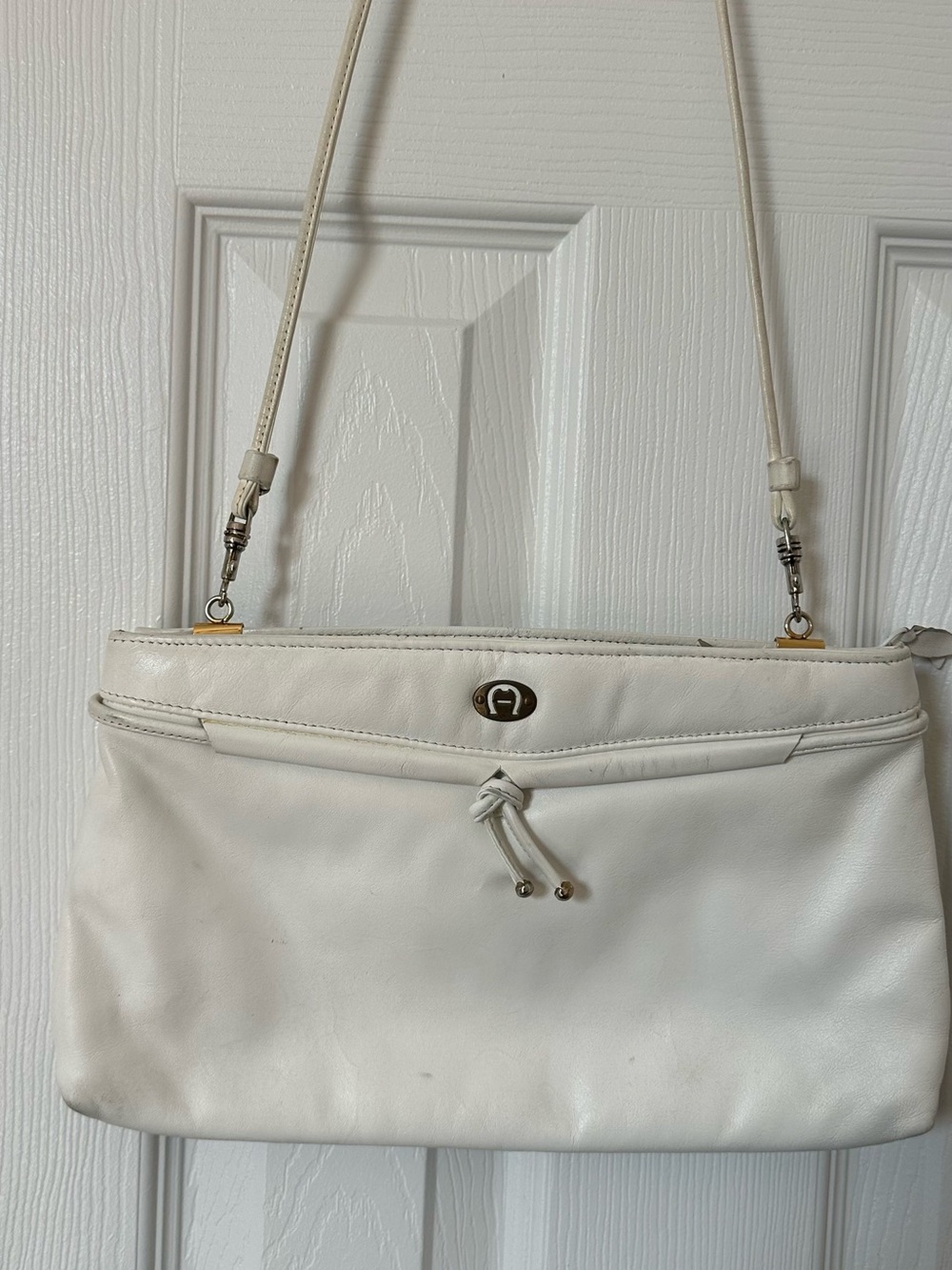 Etienne Aigner White Leather Shoulder Bag with Knot Accent